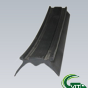 EMPAQUE INFERIOR DE PUERTA CORTINA REFRIGERADA